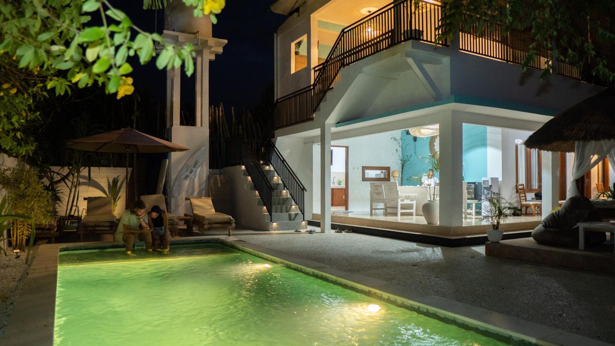 Appartamento The White Bay Lombok Kuta  Esterno foto